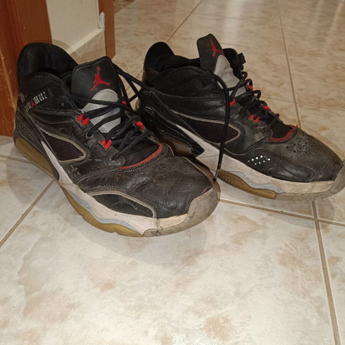 Jordan sneakers used, size 45.5, black