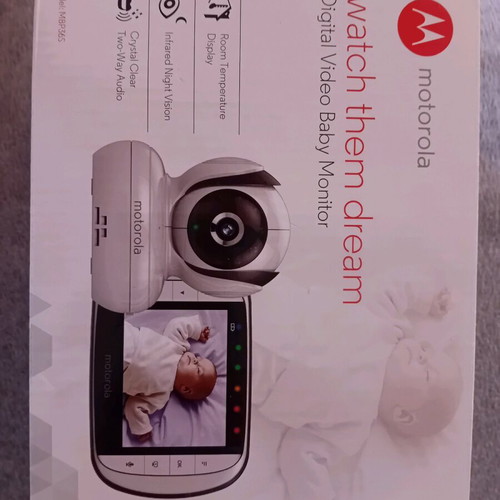 Motorola digital video baby monitor like new