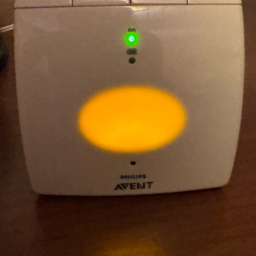 Avent Baby Monitor like new with Night Light and Talk Back