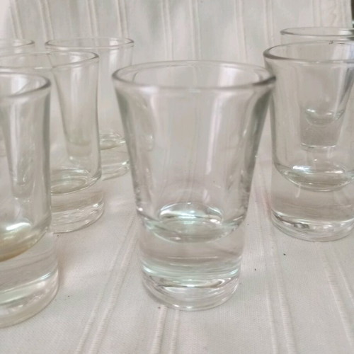 Set of 12 shot glasses like new, thick glass
