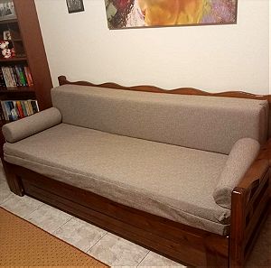 Τριθέσιος καναπές που γίνεται κρεβάτι με συρτάρι αποθήκευσης