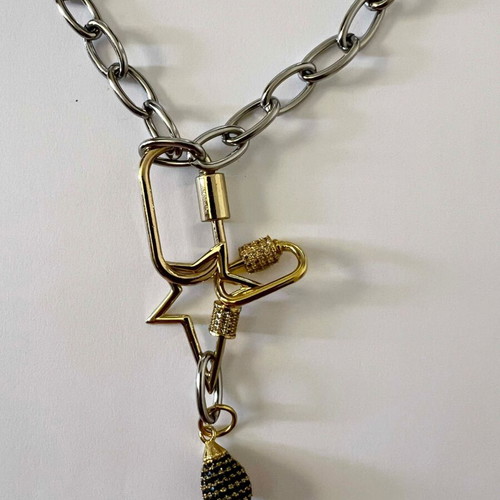Long pendant with silver chain and gold rings, star and diamond-shaped drop