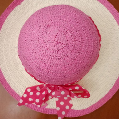 Children's summer straw hat with polka dot bow size 54 like new