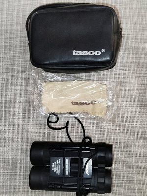 Tasco 10x25 Binoculars Fully Coated Optics 288FT/1000YDS 96M/1000M #168RB + Case.