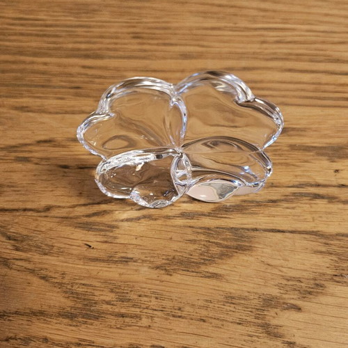 Baccarat four-leaf clover like new