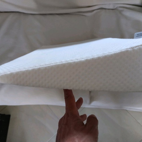 Greco Strom baby pillow for reclining like new, sleep safety and reflux prevention