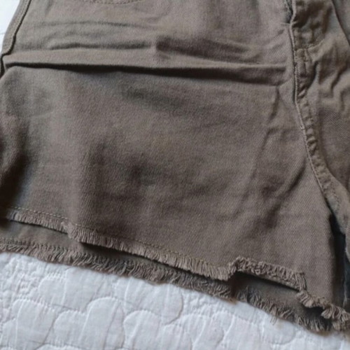 Khaki shorts Pink Woman like new, size M 38 10, green