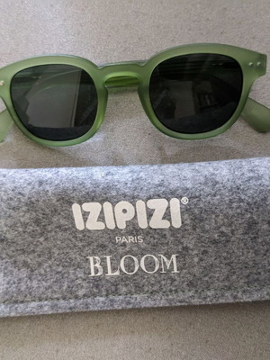 Γυαλιά ηλίου izipizi