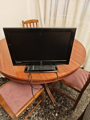 FJ TV 24 ιντσών μεταχειρισμένο με θύρα HDMI και τηλεκοντρόλ