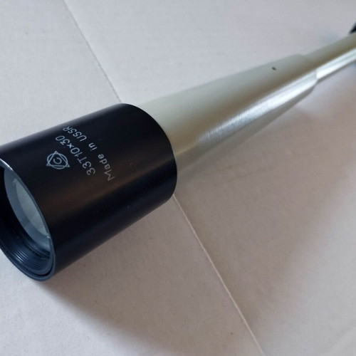 Monocular 10x30 like new, foldable observation telescope