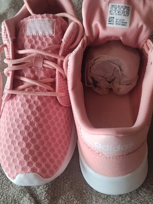 Adidas athletic shoes new, pink, size 40.5