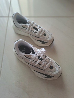 Adidas sneakers new, size 36, white and beige