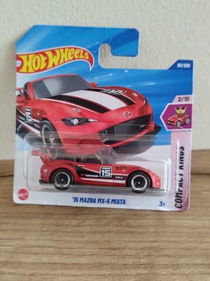 Hot Wheels '15 Mazda MX-5 Miata car