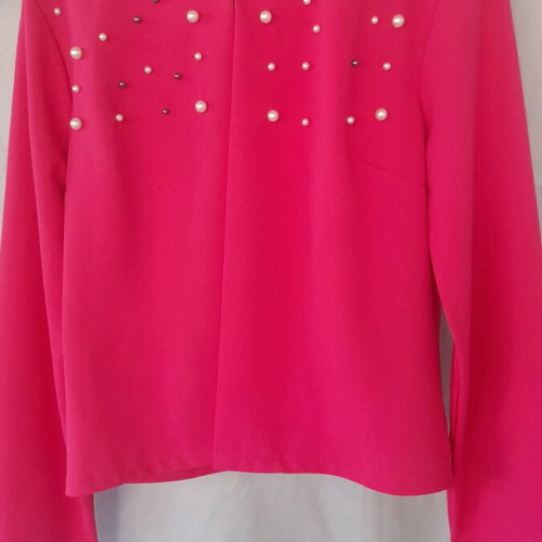 Fuchsia jacket embroidered with black and white pearls like new