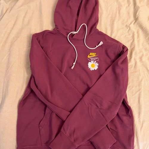 Nike hoodie purple size L like new