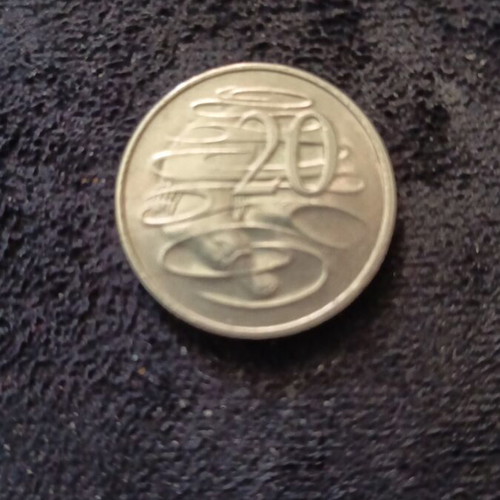 Australian 20 Cents Coin 1981 Flat Foot Variant like new