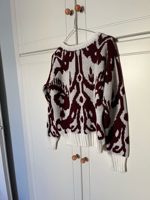 karavan sweater