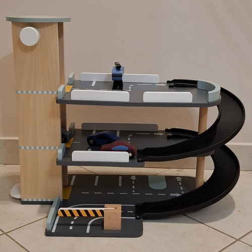 Wooden Parking Garage with 3 Levels kids concept like new