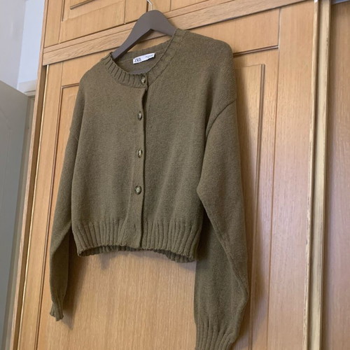 Zara women's cropped knitted cardigan new, khaki