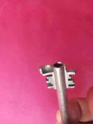 Safe deposit box key