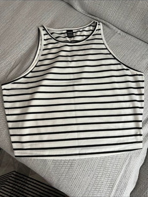 Shein sleeveless tops like new, pack of 5, multicolor, size L