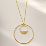 Necklace new, very good condition