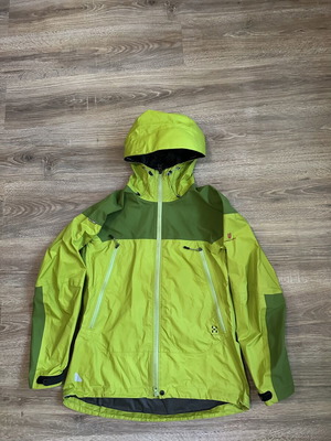 Haglöfs GoreTex Paclite Unlimited Jacket size S like new, green