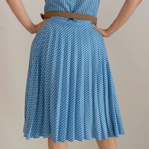 Vintage dresses like new, pack of 3, lightweight fabrics