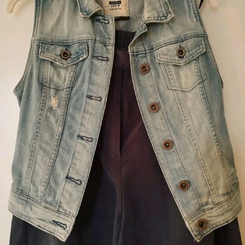 Bershka sleeveless denim jacket like new, blue, size S