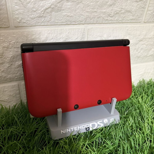 Nintendo 3DS XL Red Black like new