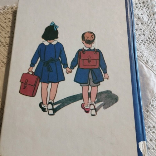 Anagnostikon B' Dimotikou hardcover like new