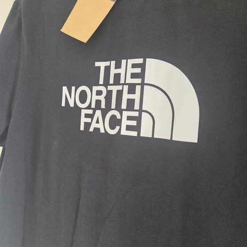 The North Face T-shirt, black, size L, 100% cotton