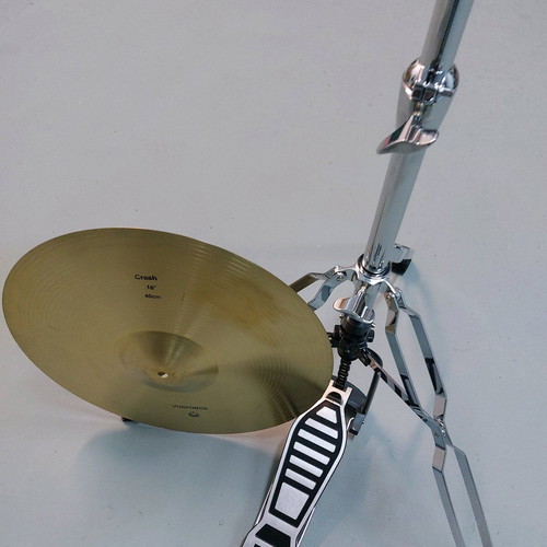 Hi-Hat βάση Remo βαρέως τύπου με ρύθμιση swivel και δώρο πιατίνι crash 16" Turkey καινούργια