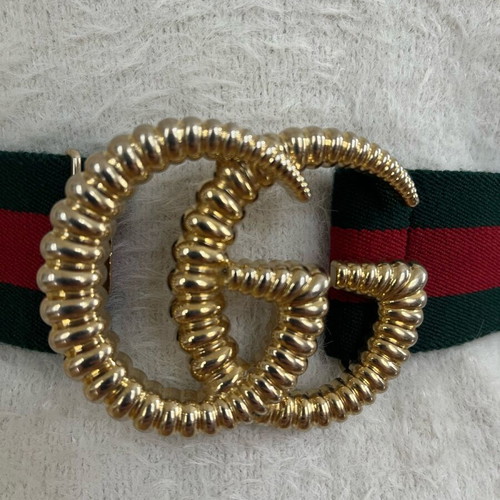 Gucci women's belt new, size 85, green with gold