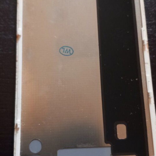 Apple iPhone 4 used with defect, swollen battery, broken back cover
