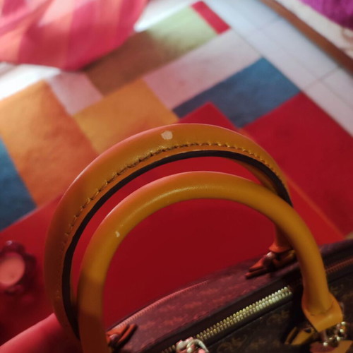 Guess handbag with extra crossbody strap, like new, brown and yellow