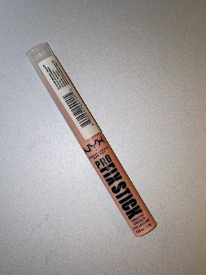 Corrector concealer NYX used Pro Fix Stick 0.2 Pink 1.6gr