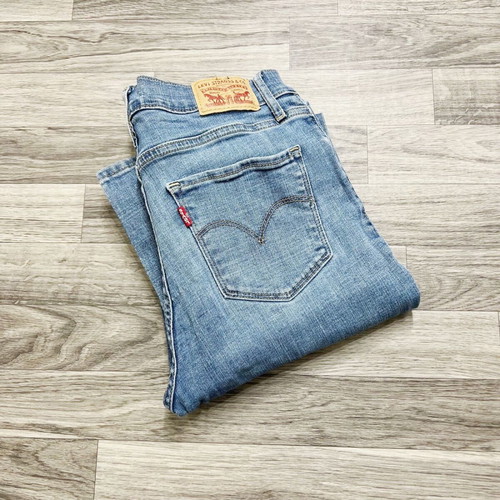 Levis 724 High Rise Slim Straight Jeans new, light blue, W29/L31