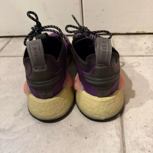Adidas Boost athletic shoes 37.5 like new, purple