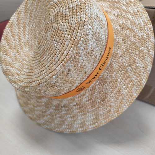 Straw hat Veuve Clicquot Champagne new, beige and yellow