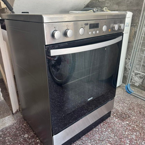 Zanussi ZCV65320XA ceramic hob electric oven inox 72lt