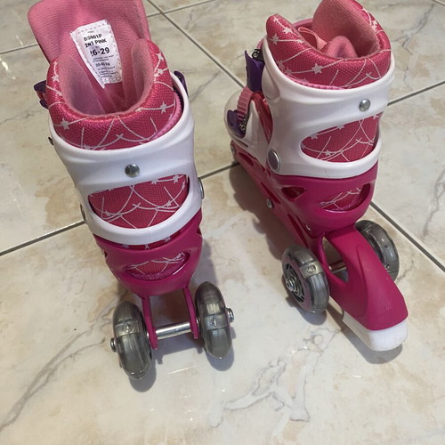 Smj Sport Roller skates used, kids size 26-29 with pads