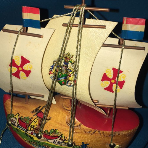 Wooden sailboat souvenir from Netherlands new, hand-painted