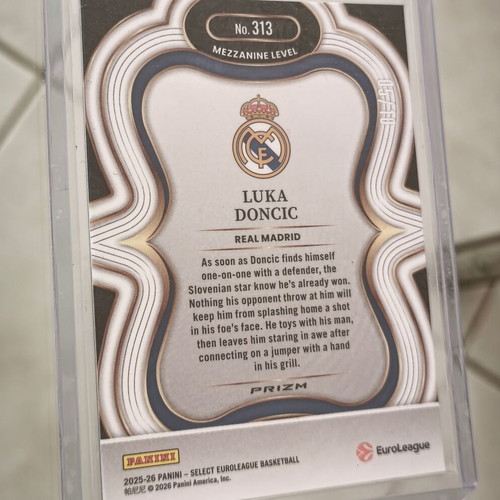Luka Doncic Gold Ice Prizm Mezzanine Panini Select EuroLeague /10
