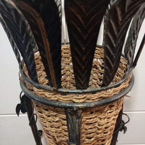 Ferforje decoration set used with copper details and natural woven straw