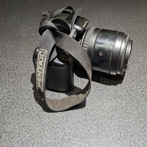 Pentax PZ-10 (Z-10) 35mm SLR analog camera used with zoom lens