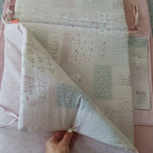 Nef Nef Crib Sheets and Bumper Set of 4 Like New for Girls