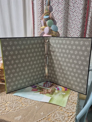 Παιδικά ντοσιέ vintage καινούργια από παλιό βιβλιοπωλείο