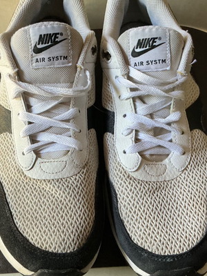 Nike Air Max 1 trainers used, size 45, black and white