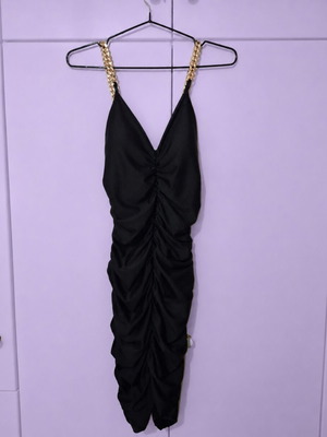 Black midi dress Cento Fashion like new, elastic fabric